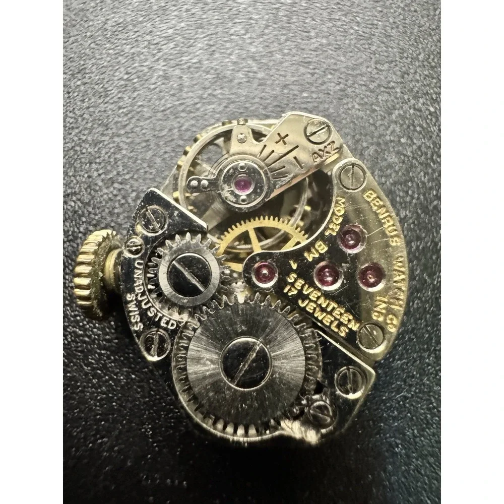 Vintage Benrus Watch Movement Model BM 1‎ Swiss 17 Jewels for Parts Repair
